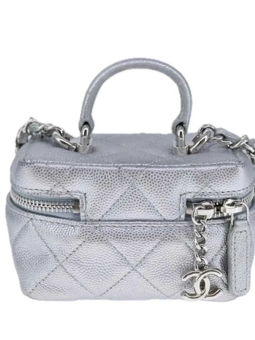 CHANEL brand	chanel color	silver